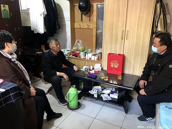 春節慰問祝福深,歲寒情濃暖人心