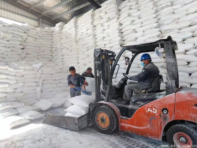 輕工供銷公司全面部署落實(shí)進(jìn)口非冷鏈集裝箱疫情防控工作