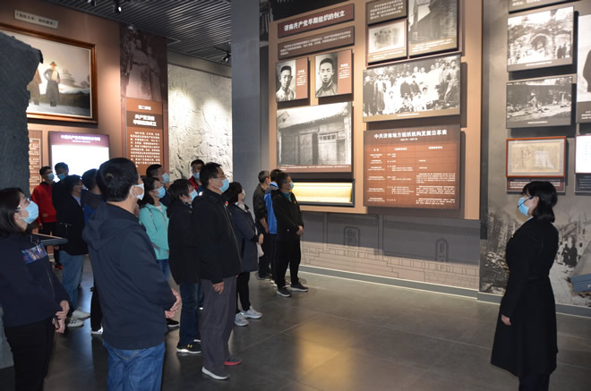 輕工供銷組織參觀濟南大峰山黨性教育基地