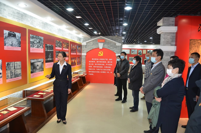 輕工供銷公司組織“尋訪百年光輝足跡、傳承紅色基因”活動