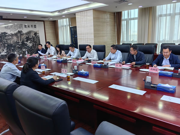 山東國投公司黨委副書記、董事、總經理董合平督導輕工供銷公司治理體系建設情況